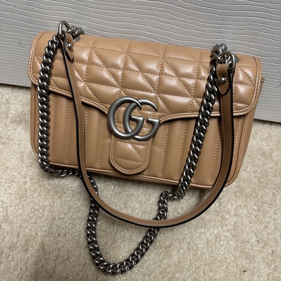 Gucci GG Marmont Small Shoulder Bag Beige - Picture 1 of 9